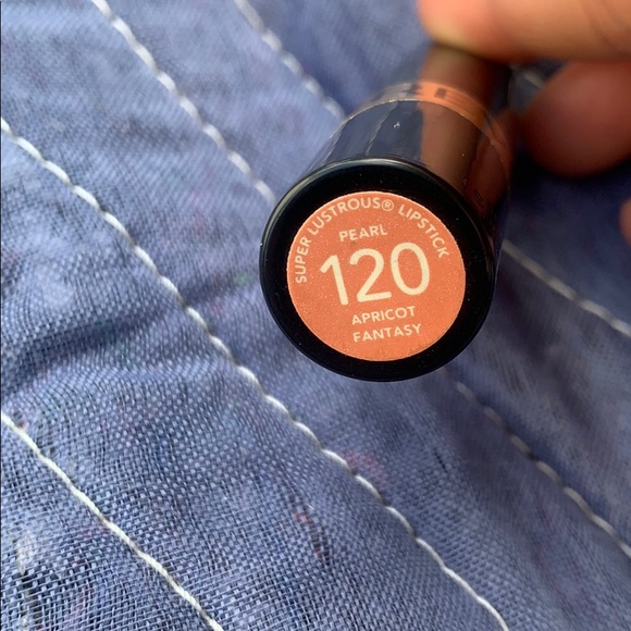 Revlon Super Lustrous Lipstick - Picture 11 of 15